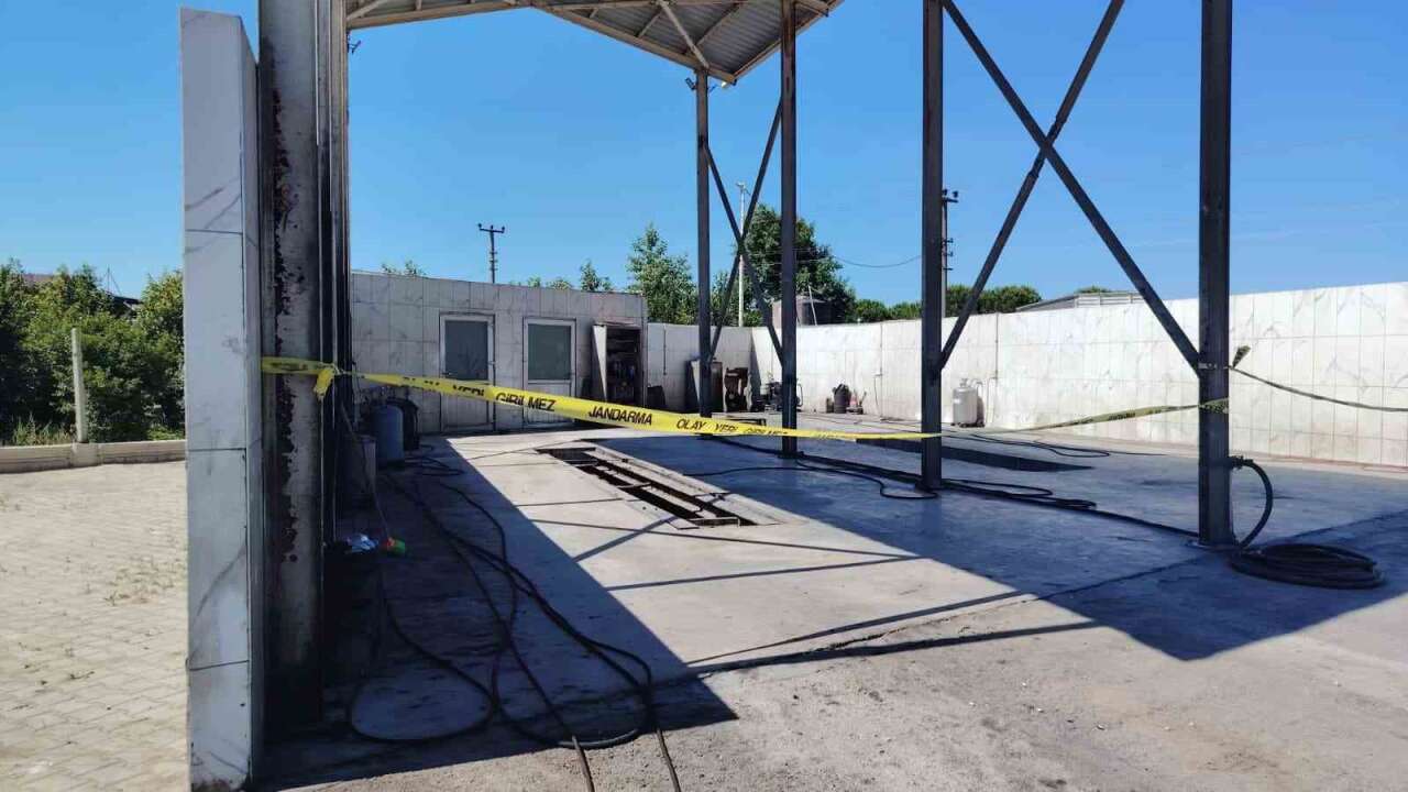 Elektik Akımına Kapılarak Ölen Baba Ve Oğlu Hayatını Kaybetti