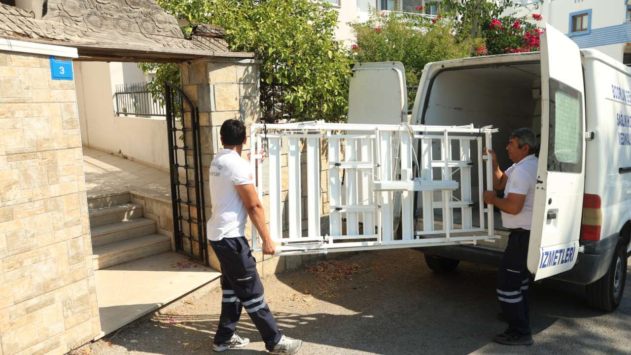 Bodrum Belediyesi Medikal Malzeme Desteğini Sürdürüyor