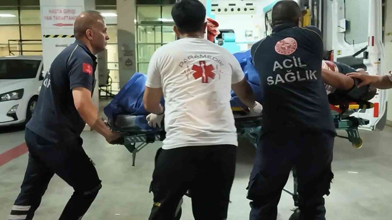 Yola Araç Park Eden Şahsı Av T*feğiyle Vurdu