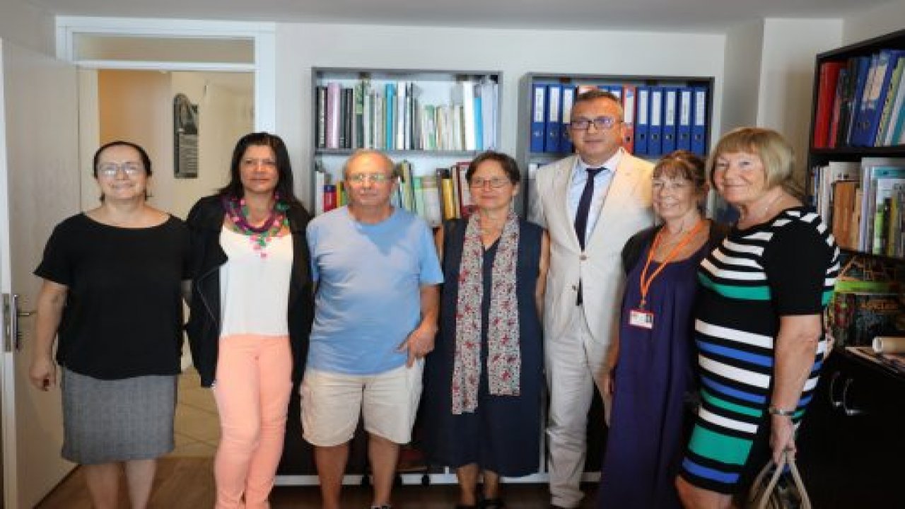 Hayvan Dostu Stk'lardan Teşekkür Ziyareti