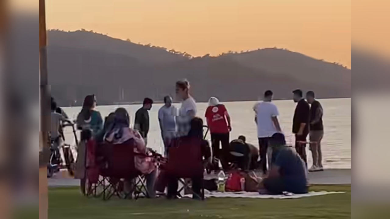 Muğla’da Sahil Bandında Panik: Küçük Çocuk Ambulansla Hastaneye Kaldırıldı