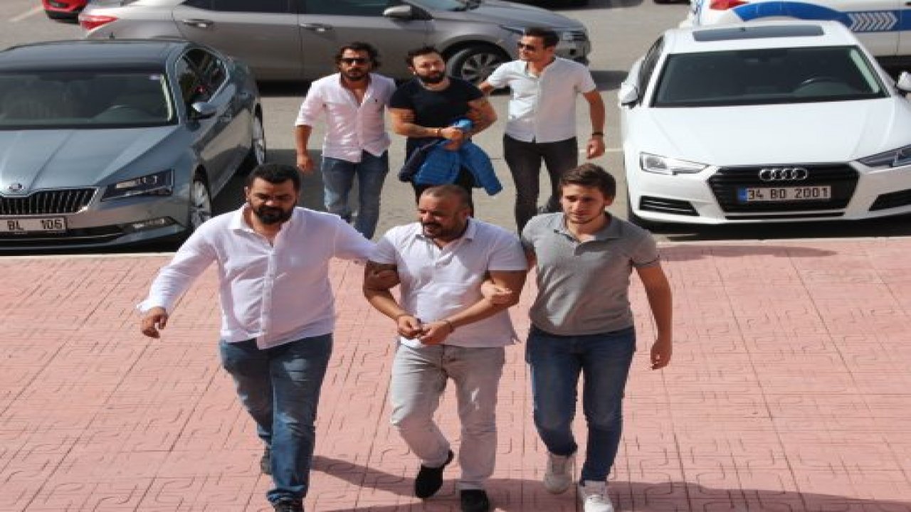 Kokainleri klozetten çıkardılar