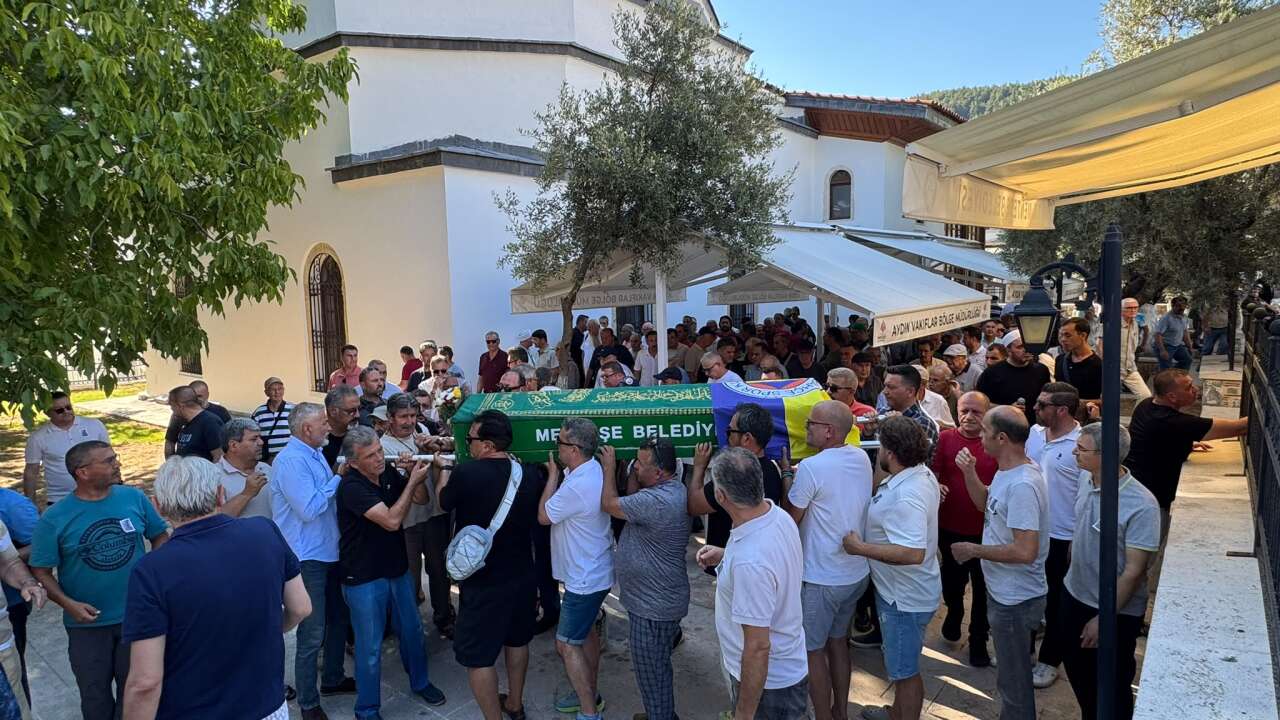 Menteşe’nin Tanınan İsimlerinden Altuğ Toksoy Son Yolculuğuna Uğurlandı