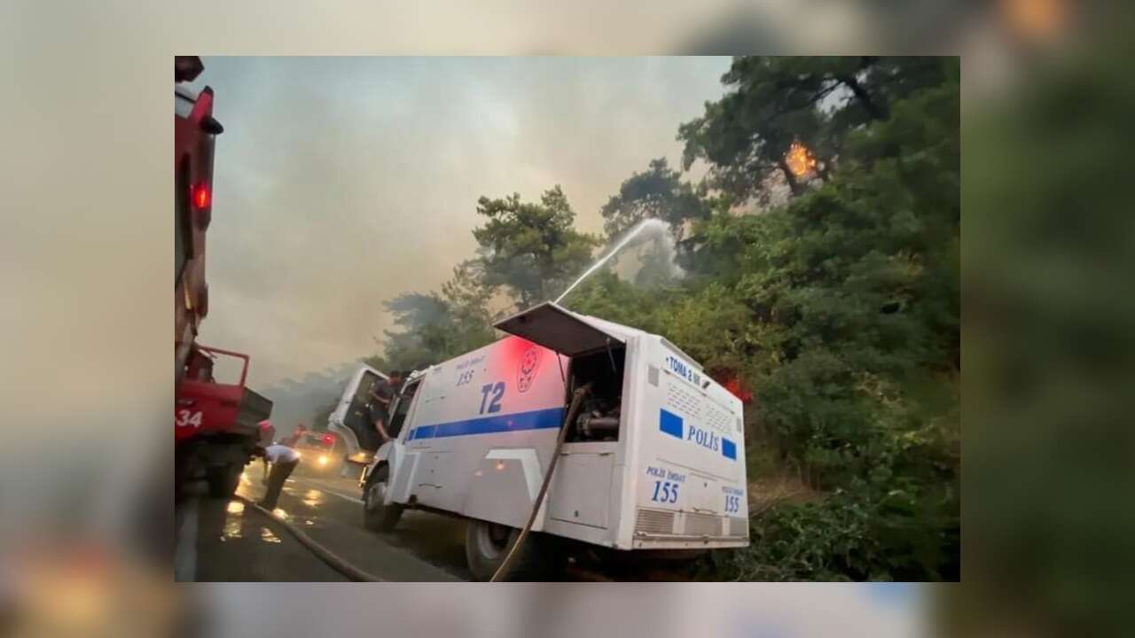 Muğla'da Alevlere TOMA Destekli Müdahale: Bozbük'teki Orman Yangınına Yoğun Mücadele