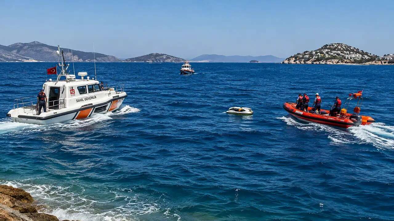 Bodrum'da Jet Ski Alabora Oldu: Kayıplar Aranıyor
