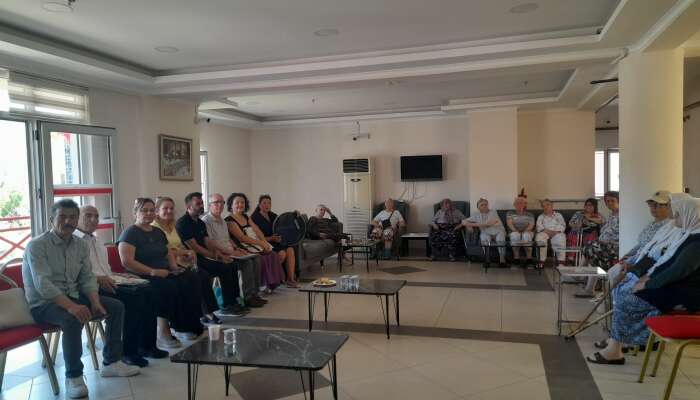 Yunus Emre’nin Gönül Dili Huzurevi Sakinleriyle Buluştu