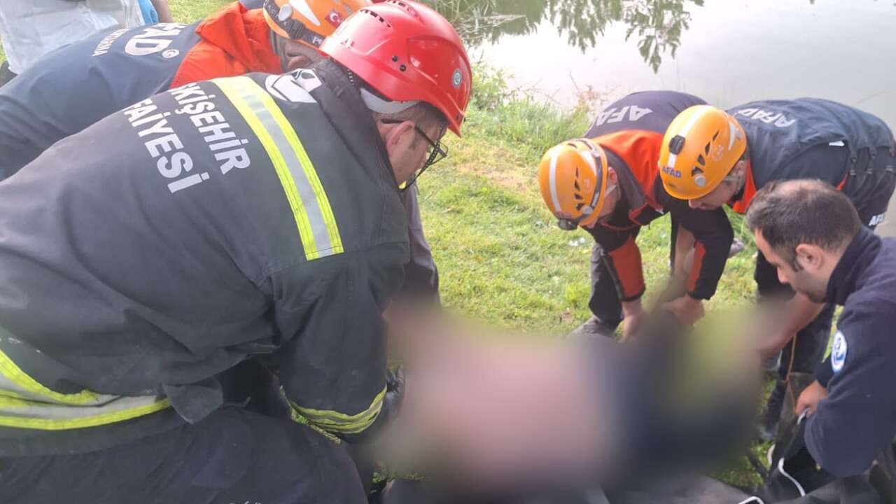 Çayda Hareketsiz Halde Bulunan Kadın Hayatını Kaybetti