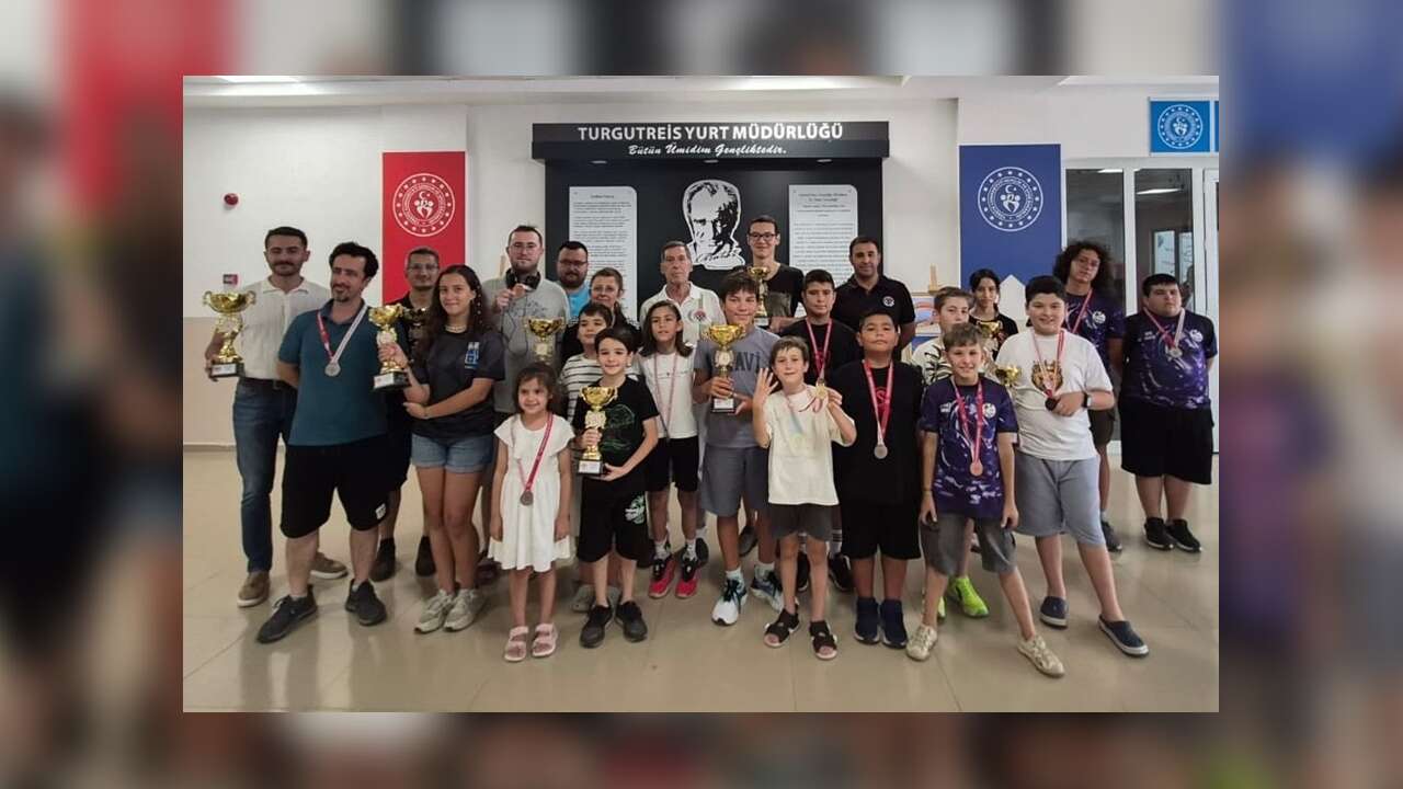 Menteşe'de 15 Temmuz Satranç Turnuvası Tamamlandı: 6 İlden Sporcular Kıyasıya Yarıştı