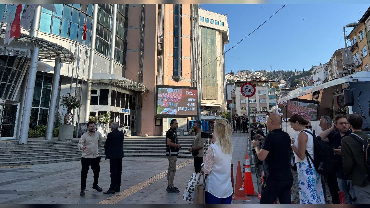Belediyeye Yönelik "Yolsuzluk" Operasyonu