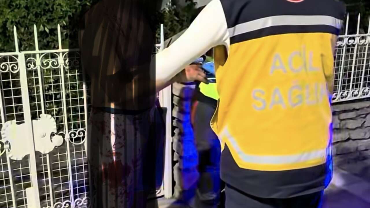 Muğla’da Sokakta Yürüyen Kanlar İçindeki Genç Panik Yarattı