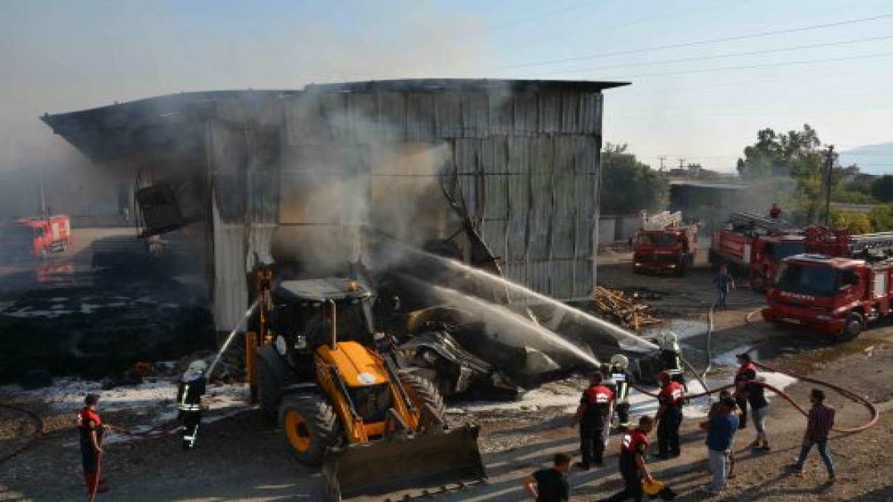 Muğla'da depo yangını