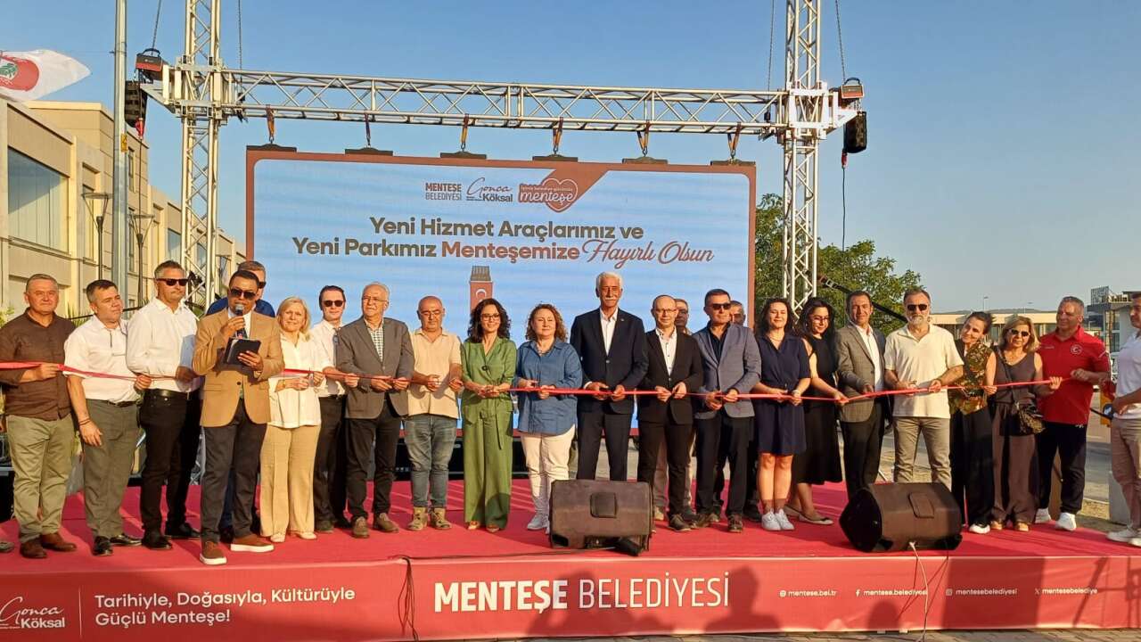 Menteşe Belediyesi Yeni Araçlarını Hizmete Aldı, Emirbeyazıt'ta Yeni Park Açıldı