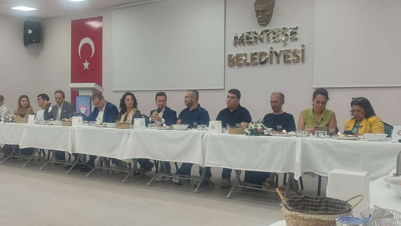 Muğla'da CHP'li İki Belediye Başkanından İstifa İddialarına Net Yanıt