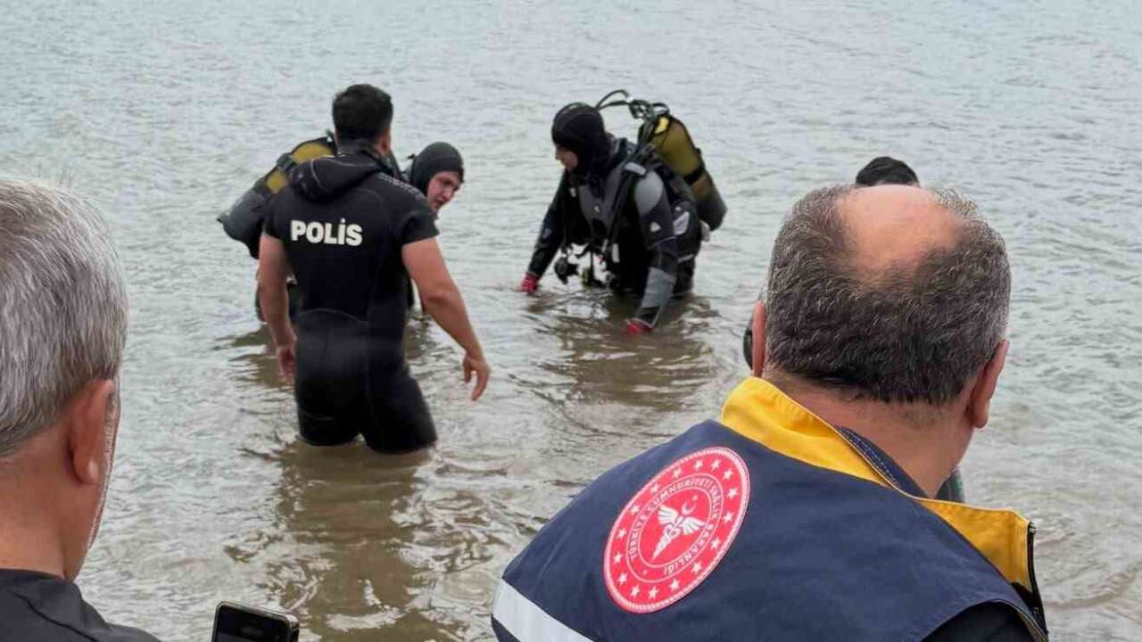 Düşen Oltasını Kurtarmak İsterken Boğuldu