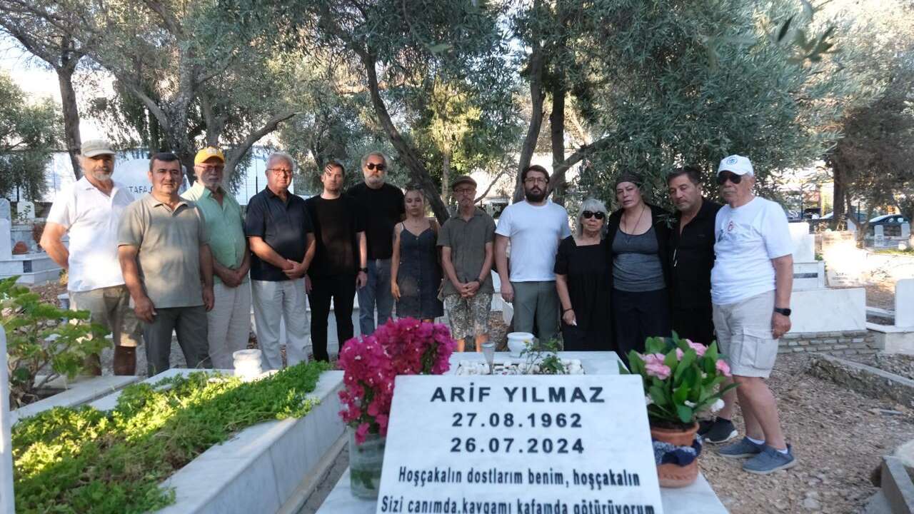 Bodrum’da Maviye Aşık Kaptan Arif Yılmaz, Vefatının 2. Yılında Mezarı Başında Anıldı