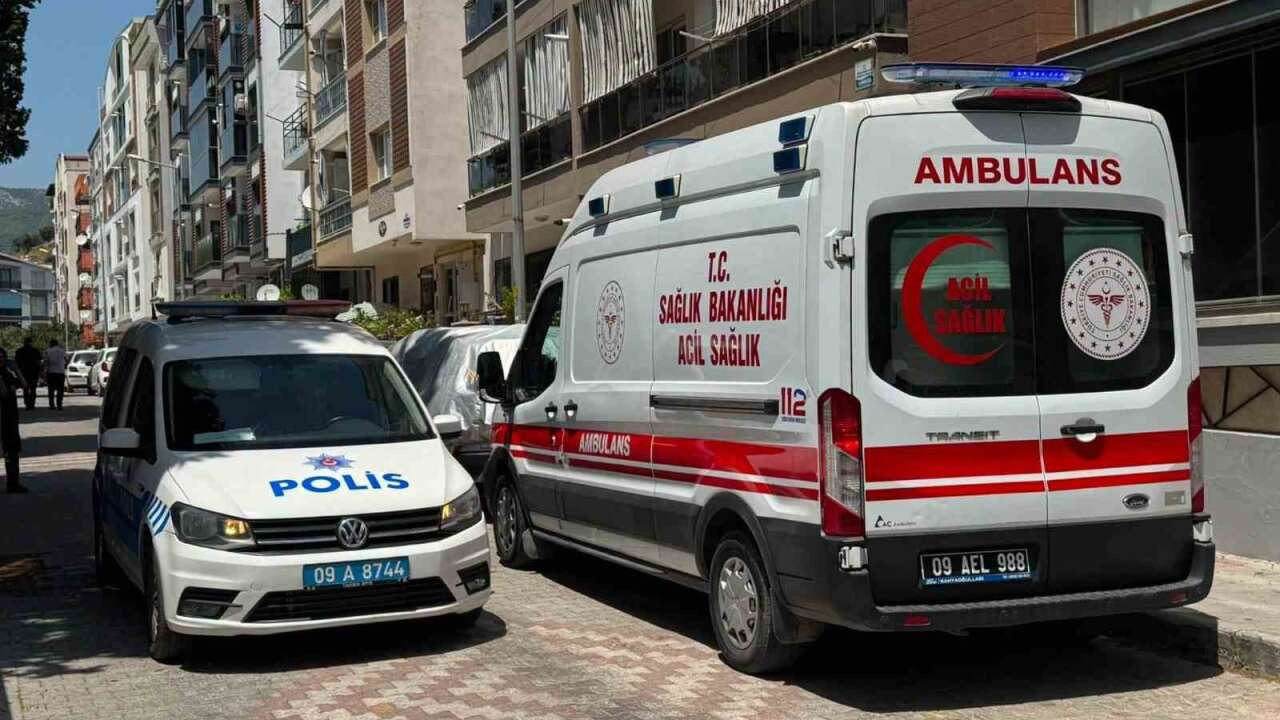 Yalnız Yaşayan Kadın Evinde Ölü Bulundu