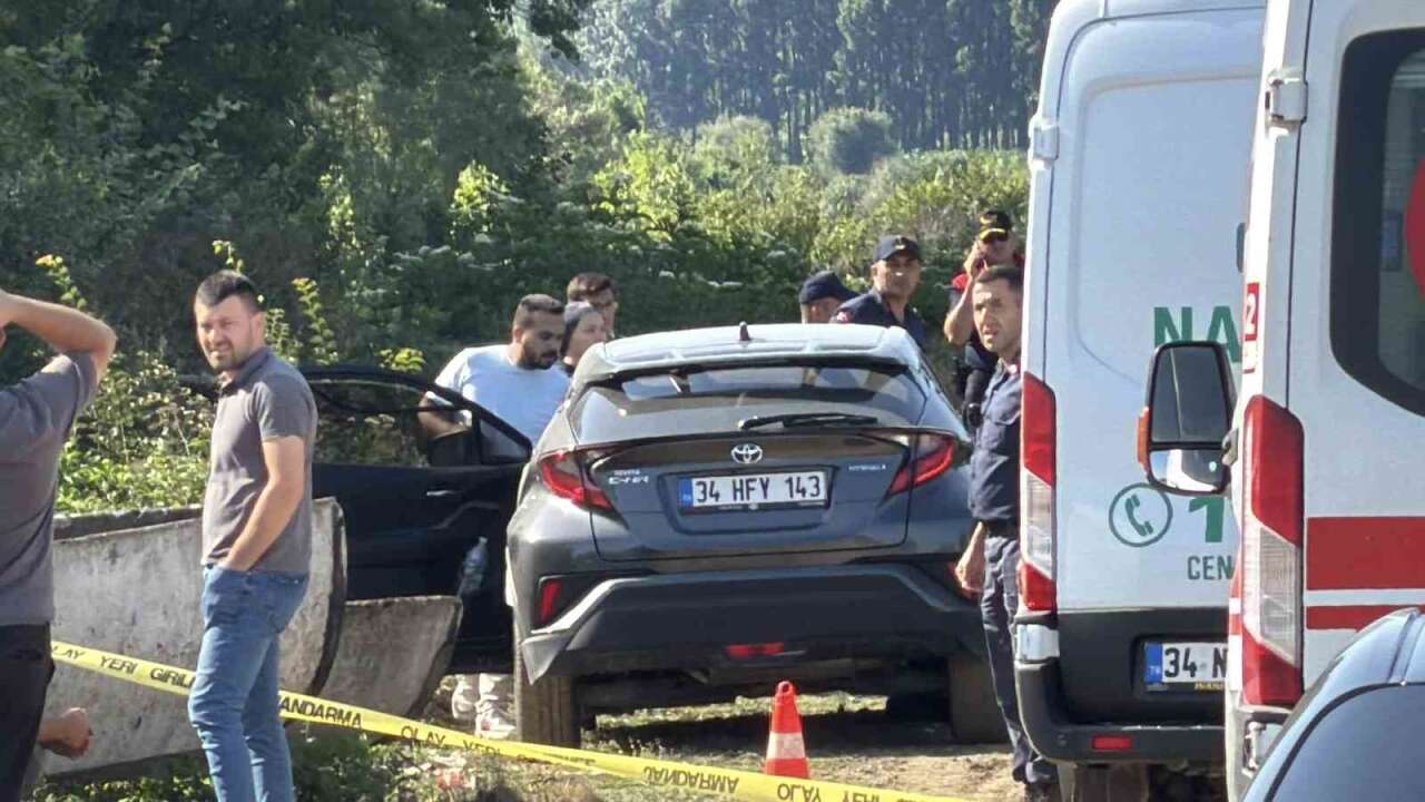 29 Yaşındaki Genç Otomobilinde Öl* Bulundu
