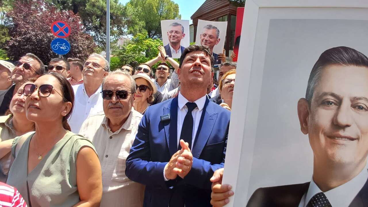 Muğla'da CHP İlçe Başkanlıklarında Toplu İstifa: Yeni Parti'ye Katılım Yarın Başlıyor