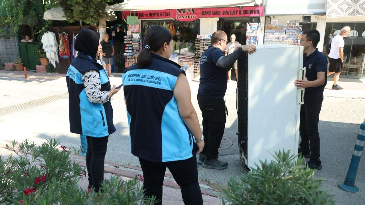 Bodrum'da "atma Paylaş" Dayanışması: 87 Haneye 265 Parça Eşya Ulaştırıldı
