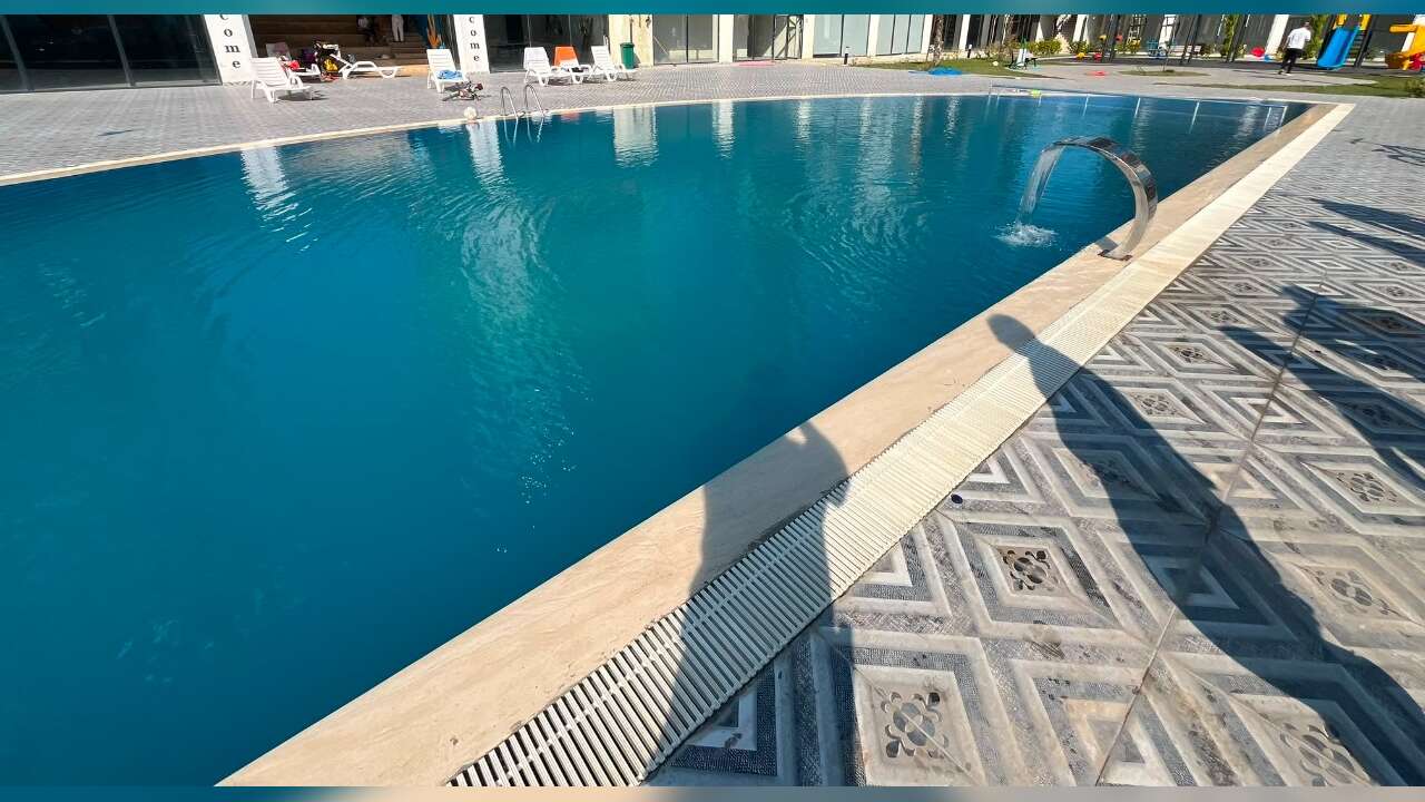Kayıp Olarak Aranıyordu 2 Yaşındaki Çocuğun Cansız Bedeni Havuzdan Çıktı