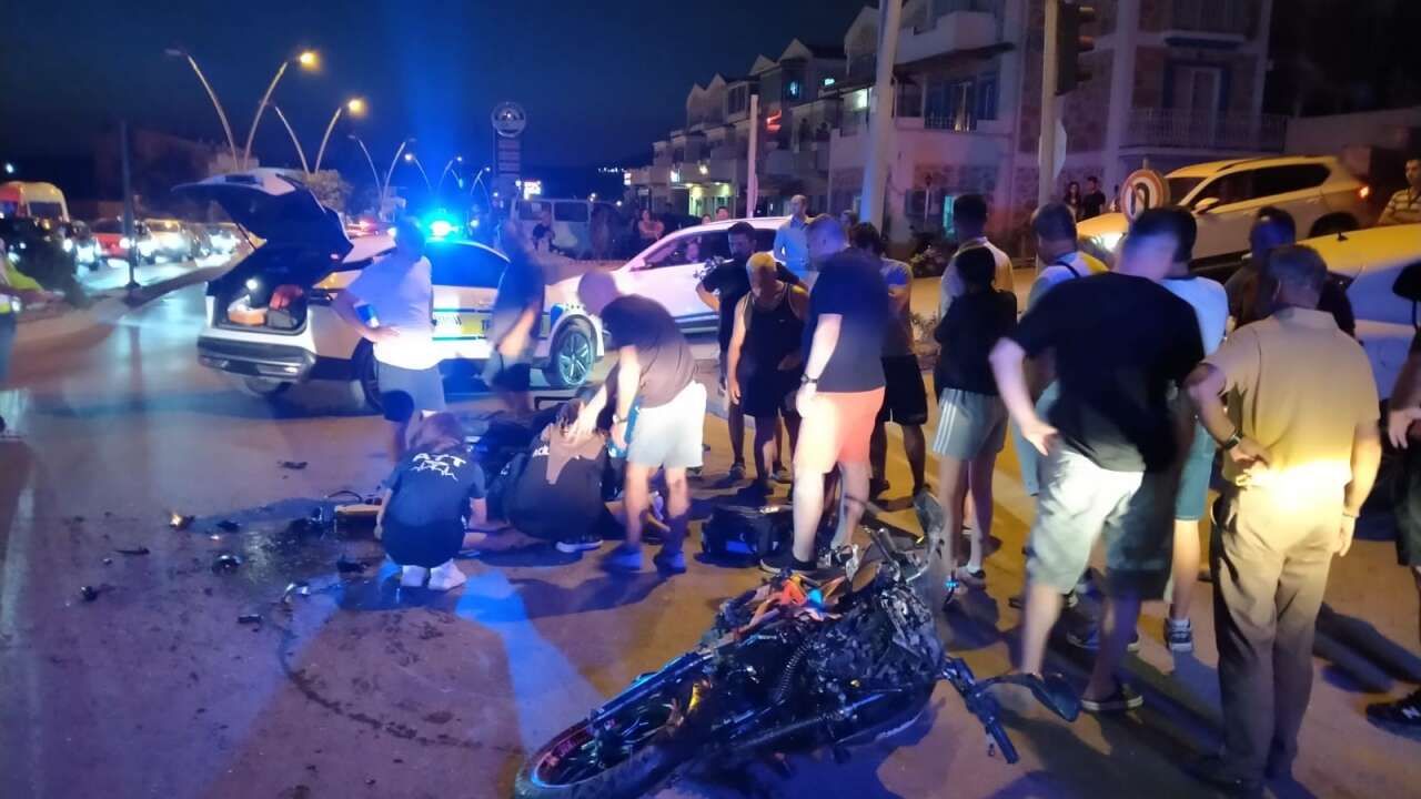 Datça’da Trafik Kazası: 19 Yaşındaki Sürücü Ağır Yaralandı