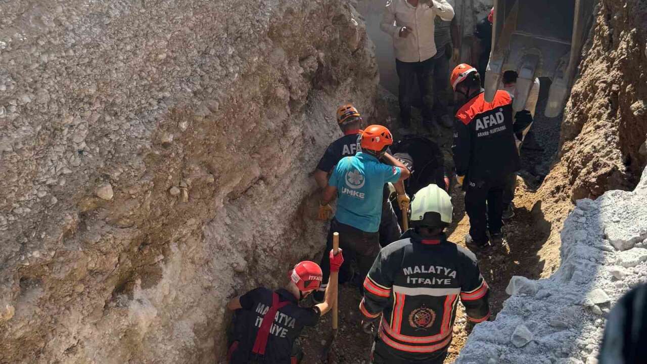 Yeşilyurt'ta Göçük Can Aldı: İki İşçi Kurtarılamadı