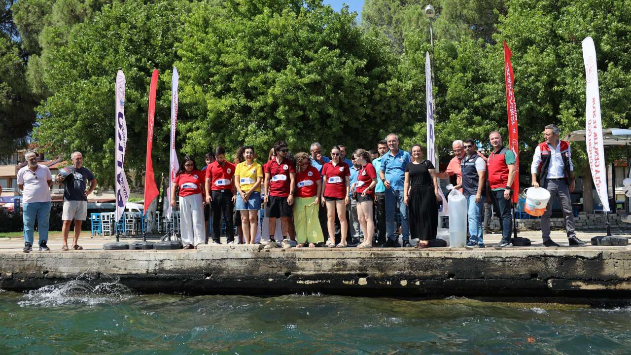Muğla’da 576 Bin Sazan Yavrusu Doğal Su Kaynaklarıyla Buluşuyor