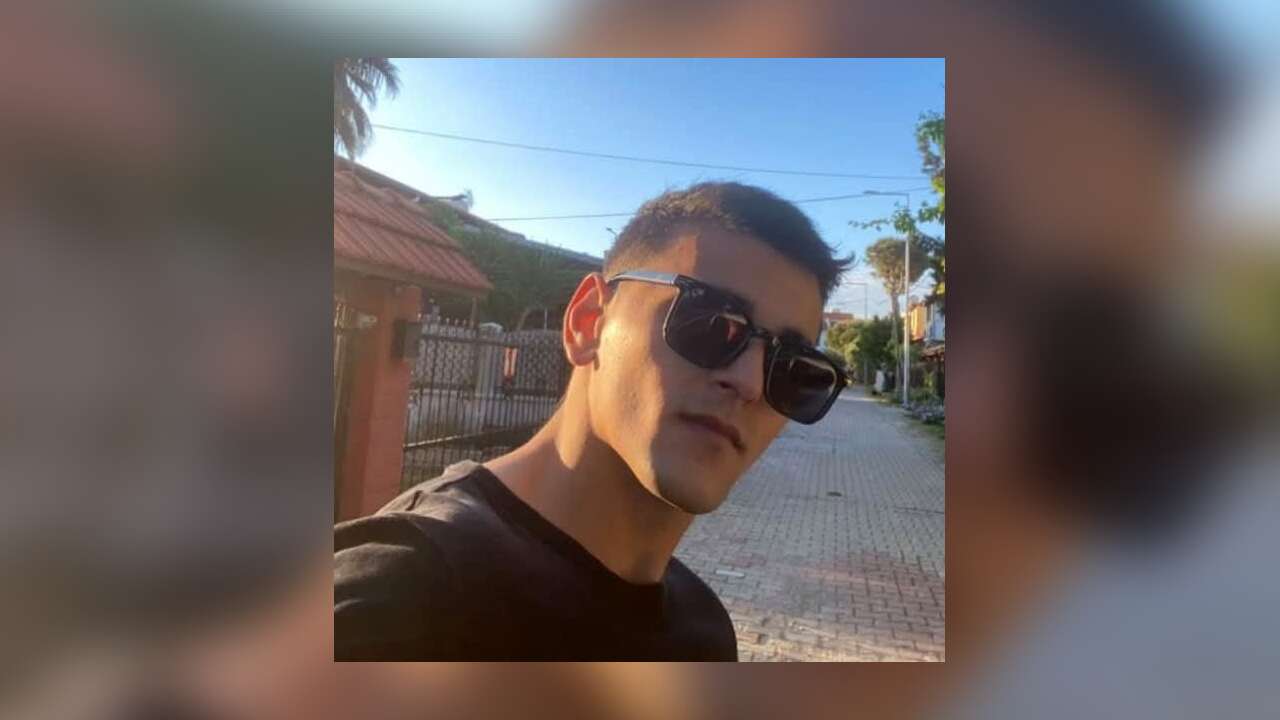 Yolun Karşısına Geçerken Otomobil Çarptı: 21 Yaşındaki Genç Yaşamını Yitirdi
