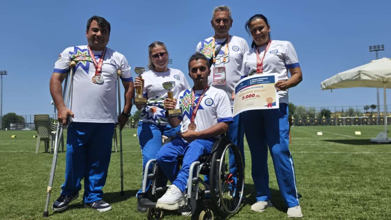 Büyükşehir’in Para Okçuları Samsun’dan 3 Madalya ile Döndü