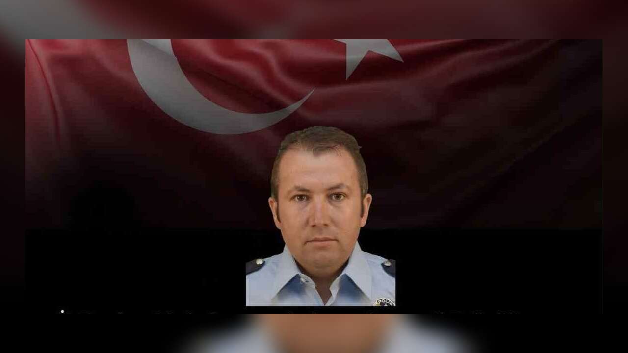 Evde Rahatsızlanan Polis Memuru, Hastanede Hayatını Kaybetti