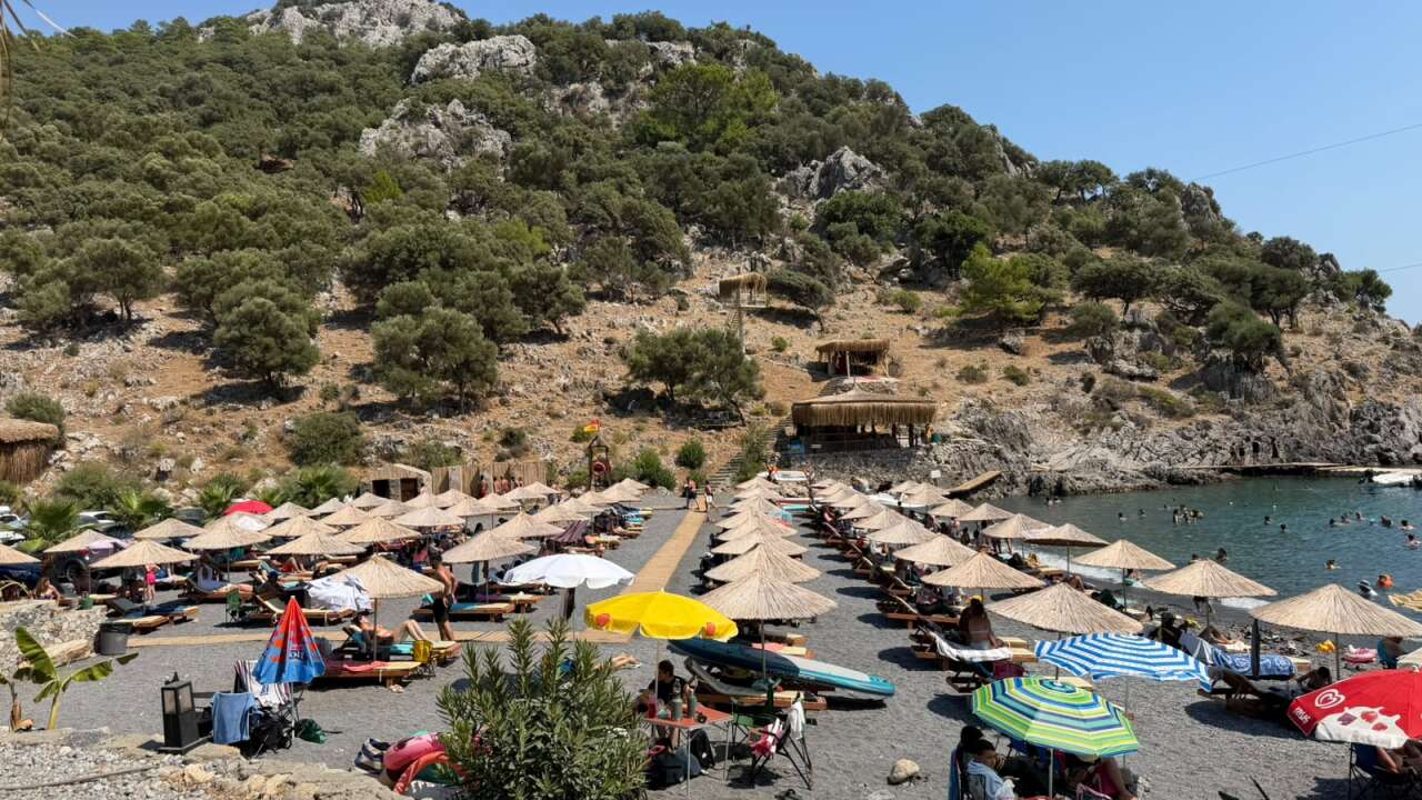 Muğla’nın Saklı Cennetine Akın: 38 Dereceye Rağmen Aşı Koyu Doldu Taştı