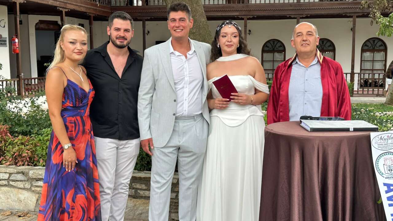 Toraman ve Ertop Ailelerinin Mutlu Günü: Göktuğ ile İrem Hayatlarını Birleştirdi
