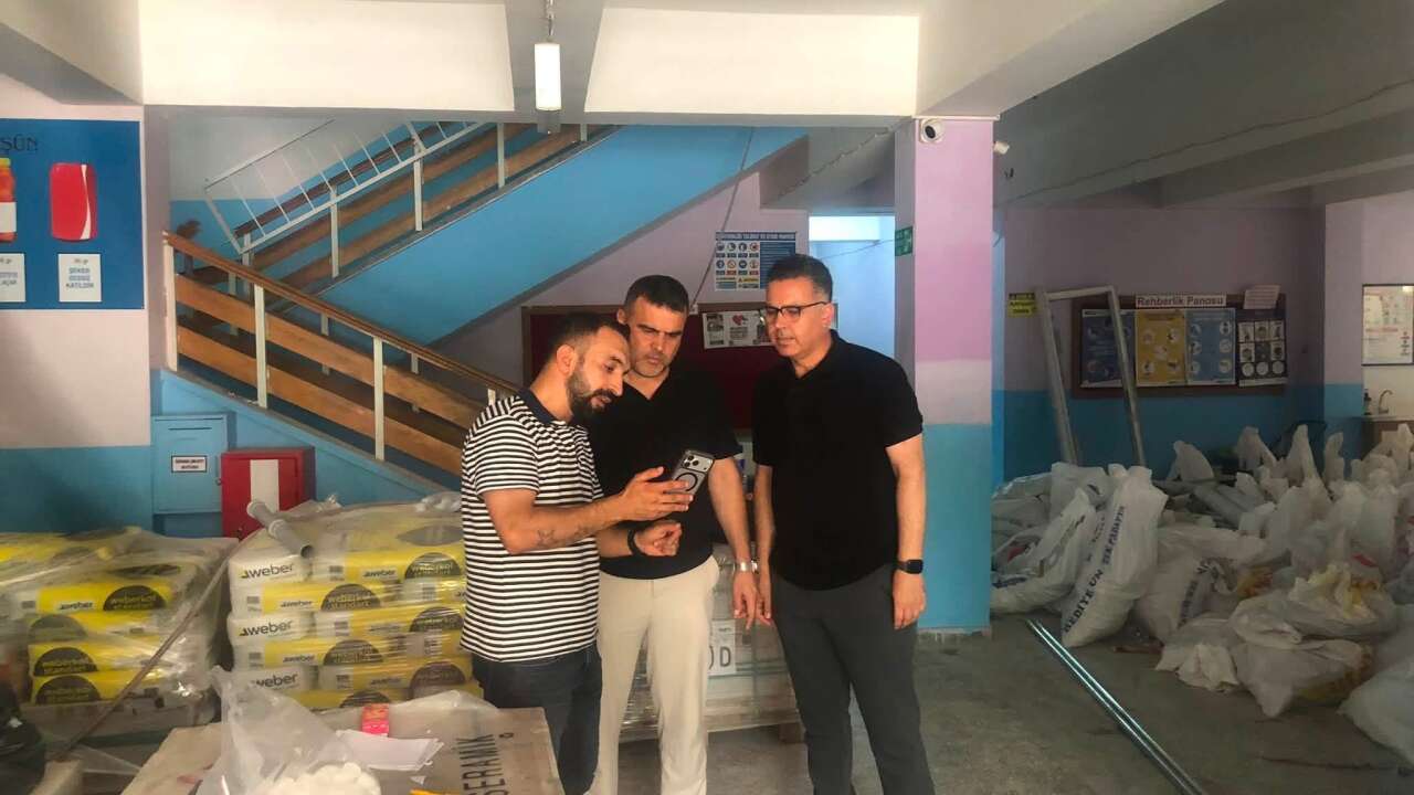 Yatağan’da Mehmet Akif Ersoy İlkokulu’nda Islak Zemin Onarımı Yerinde İncelendi