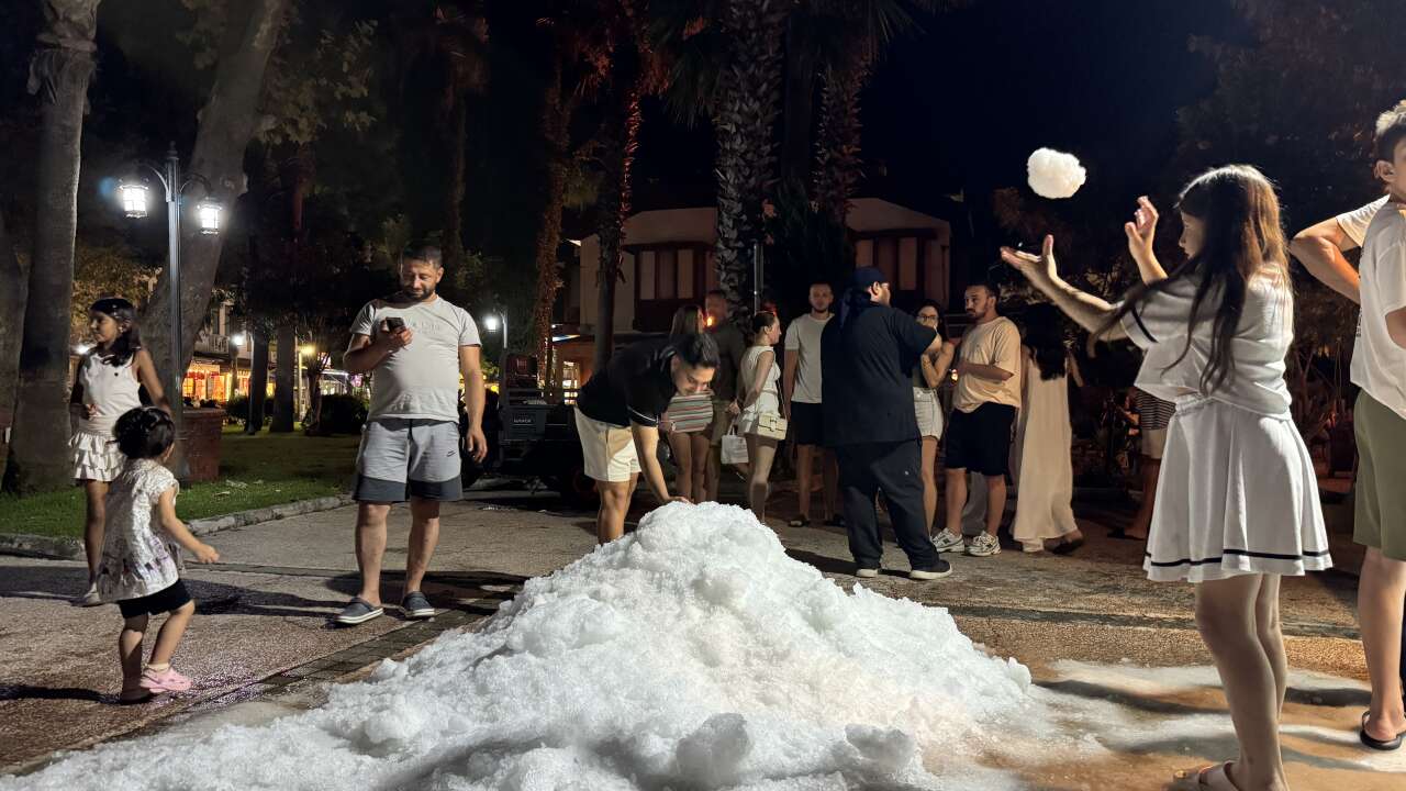 Dalyan’da Ağustos Sıcağında  Kar Sürprizi