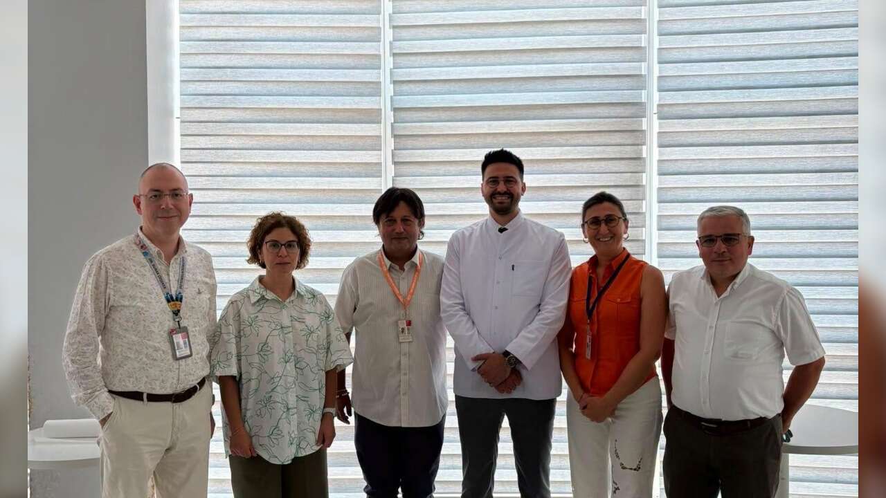 Dr. Ramazan Erkoç, İç Hastalıkları Kliniği’nin 47. Uzmanı Oldu