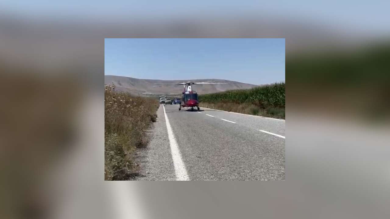 Otomobilde Tartıştığı Eşini Tabancayla Vurdu