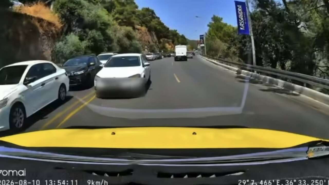 Muğla’da Trafiği Tehlikeye Atan Sürücü Kamerada