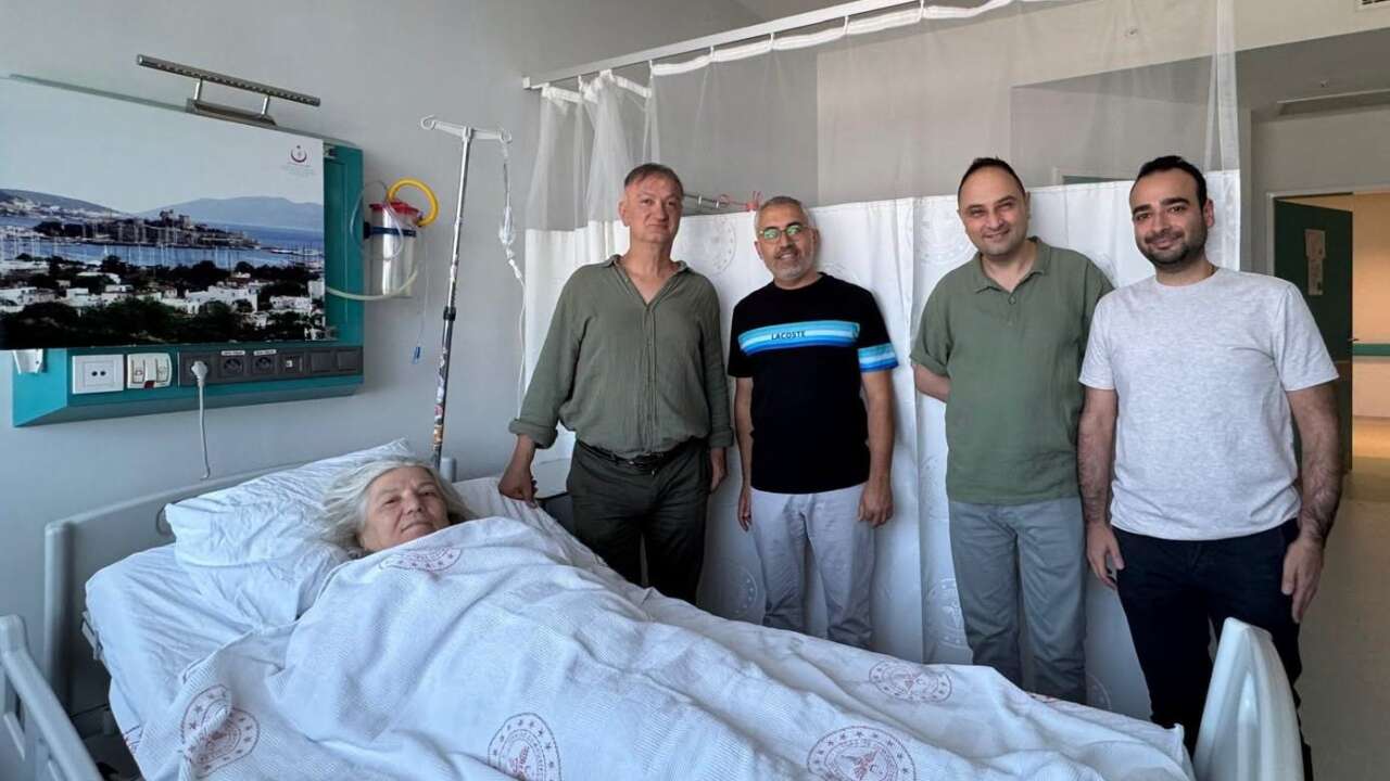 Muğla Eğitim ve Araştırma Hastanesi’nde Lazer Teknolojisiyle İki Başarılı Ameliyat