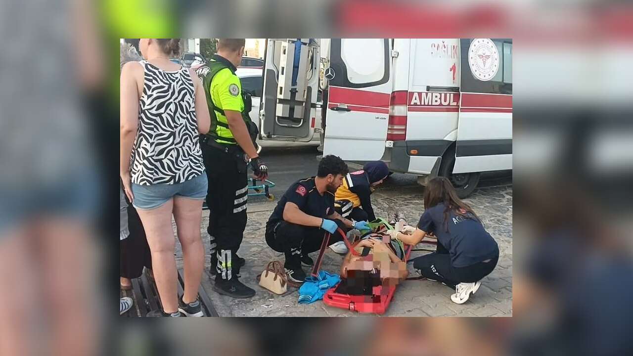 Muğla’da Turiste Çarpmamak İçin Manevra Yapan Motosiklet Sürücüsü Yaralandı