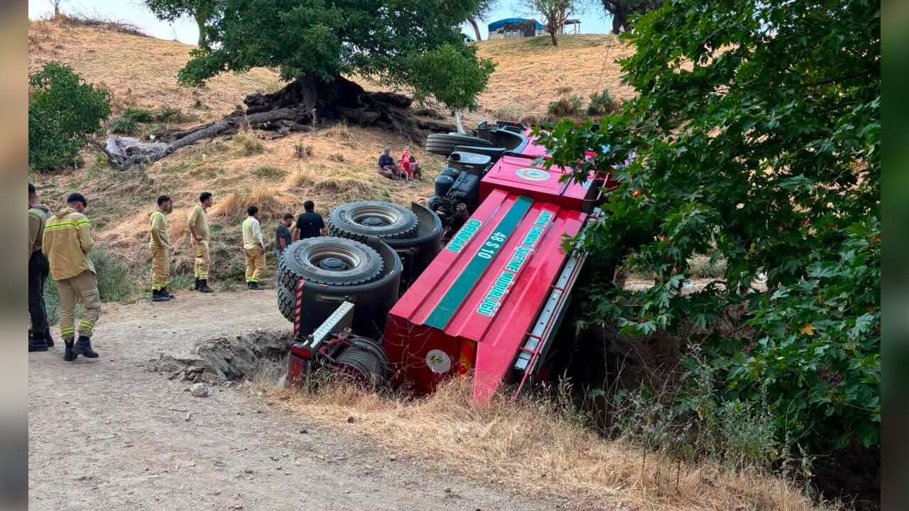 Aydın’da Alevlere Müdahale Tankeri Devrildi