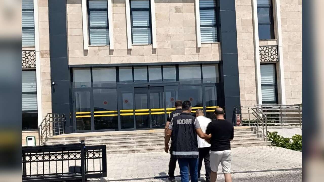 Yatağan ve Kavaklıdere’de Kaçak Sigara Operasyonu: 2 Şüpheli Tutuklandı