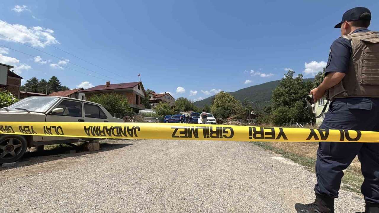 Arazi Anlaşmalığı Kanlı Bitti Baba ve Oğlu Öldü