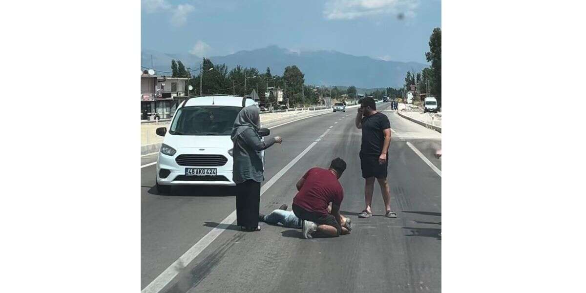 Muğla’da Yürekleri Ağza Getiren Kaza: Araç Yayaya Çarptı