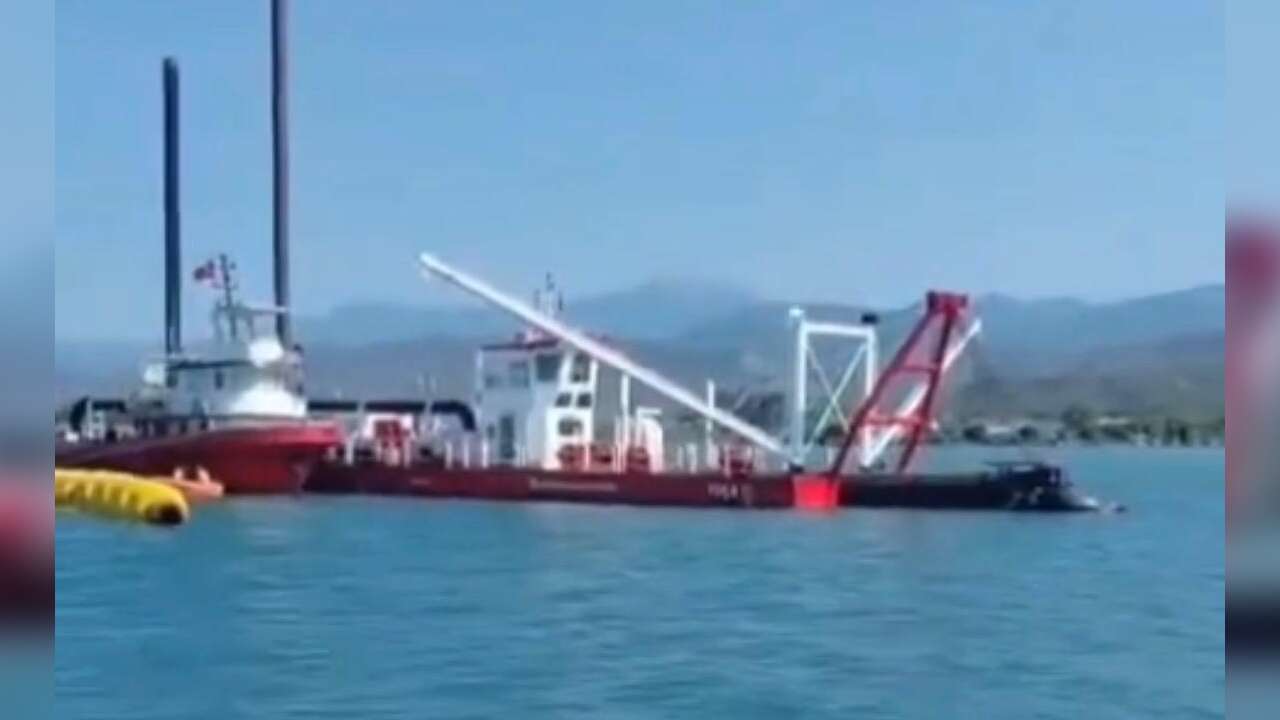 Fethiye Körfezi’nde Dip Çamuru Temizliği Başladı