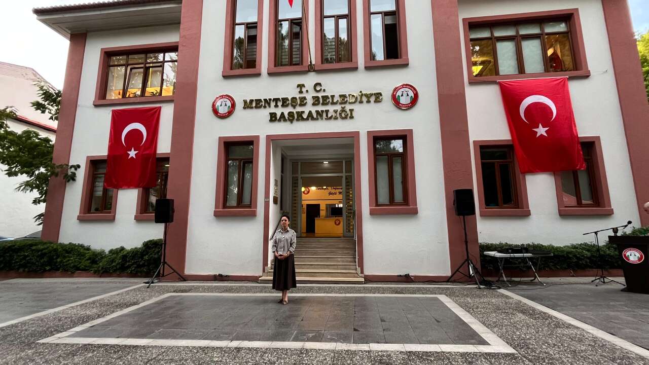 Muğla'da 100 Yıllık Tarihi Belediye Binası Vakıflara Devredilecek