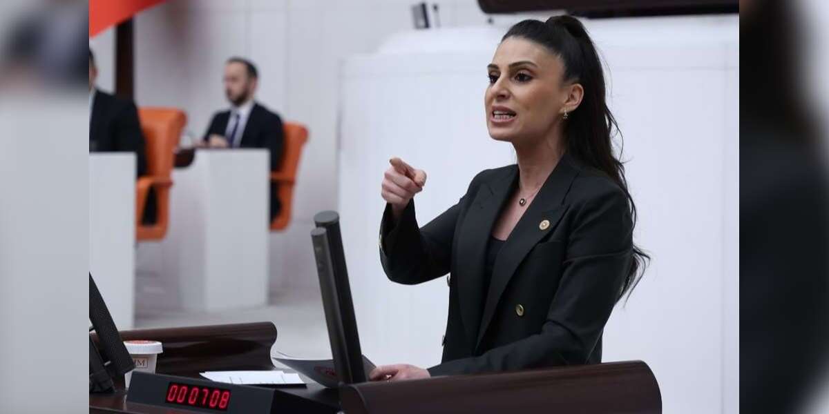 Gizem Özcan’dan Menteşe Belediyesi Hizmet Binası İçin Dikkat Çeken Açıklama