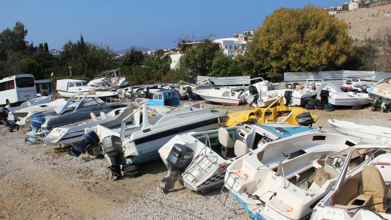 Yüzlerce tekne hurdaya gidiyor