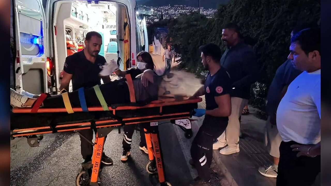 Muğla'da Motosiklet Taksiye Çarptı, Motosiklet Sürücüsü Alkollü Çıktı