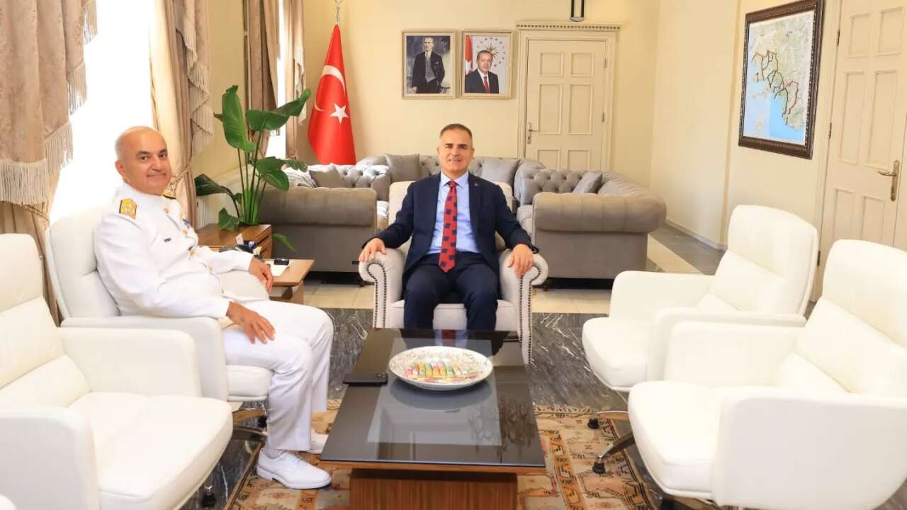 Koramiral Rafet Oktar’dan Muğla Valisi İdris Akbıyık’a Ziyaret