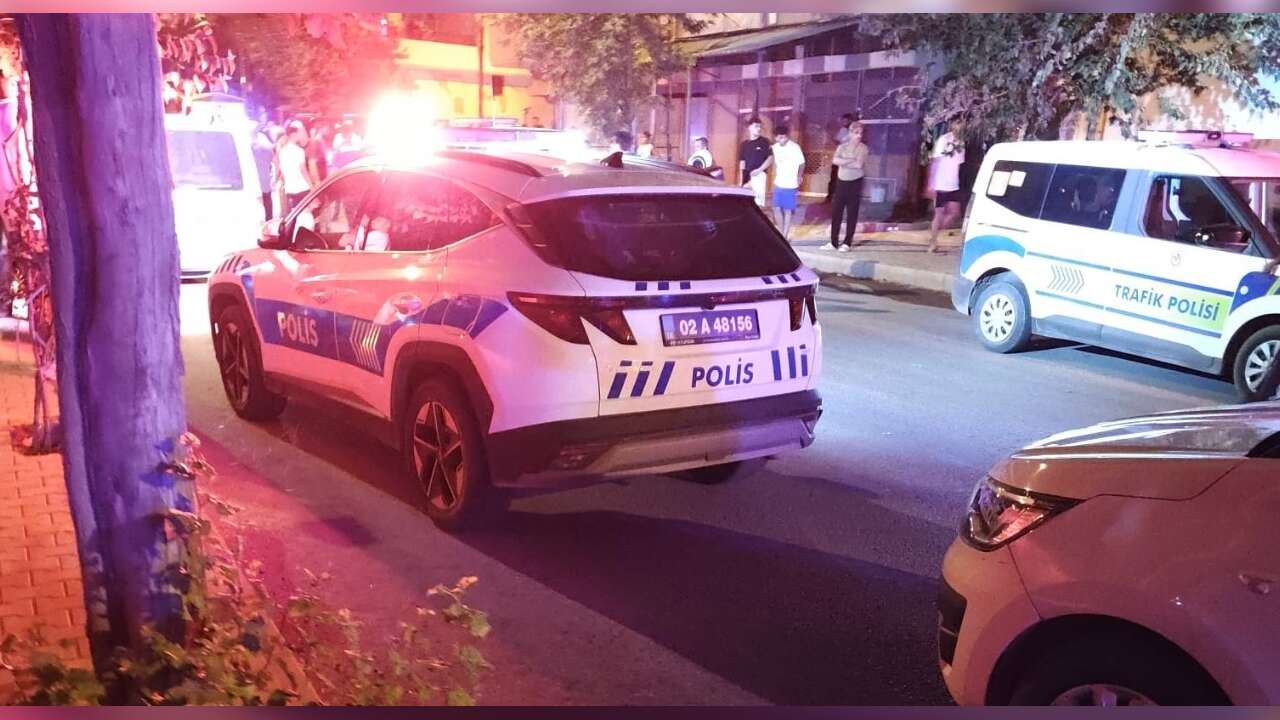 Akraba Kavgası Ortalığı Karıştırdı: 1’i Polis 4 Kişi Yaralandı